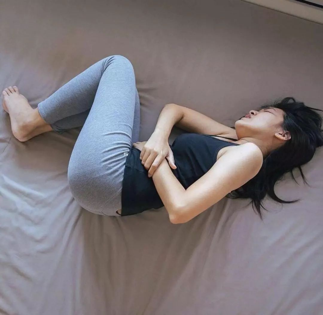 用它泡脚能赶走5种病,一个泡脚小药方赶走多种病