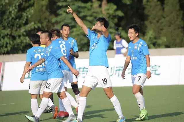 *安泰**需要自己的球队！山东望岳冲乙后直面两大难题，从鲁能租借球员或是上策