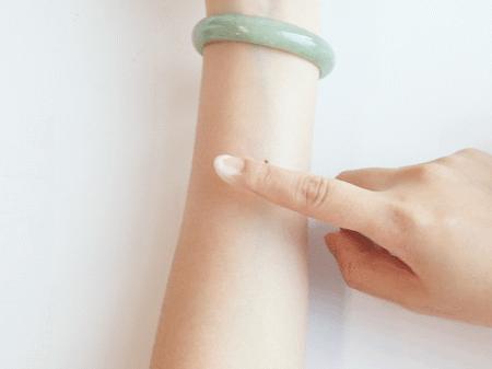 一脱衣服就“雪花飘”?日本妹子肌肤能光滑细嫩还不是因为它