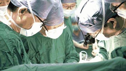 11岁女孩做无麻醉肠镜大哭,小孩小肠只剩80公分了