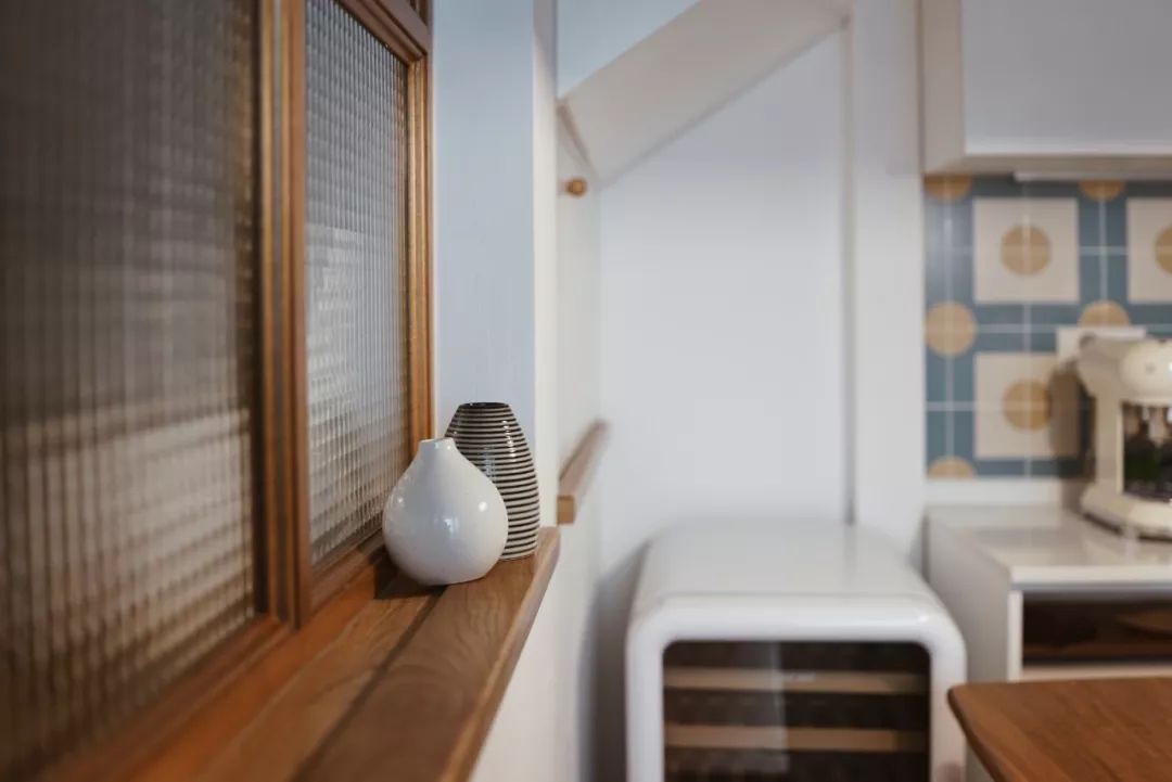 她买下32㎡上海老旧学区房,为女儿打造小桃园,还有20㎡超舒适大庭院