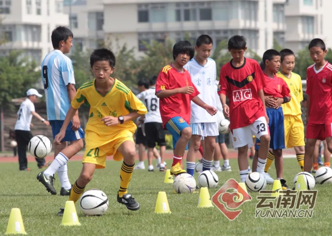 2024全国特色足球学校公告,2019年全国校园足球学校