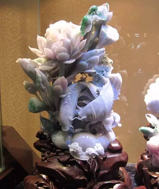 美玉“开花”,艳而不俗