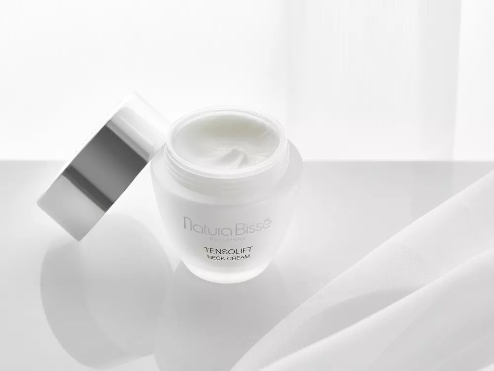 濂借幈鍧炲コ鏄庢槦鎶よ偆,婊氱彔缇庨闇滆浣犳嫢鏈夊ぉ楣呴