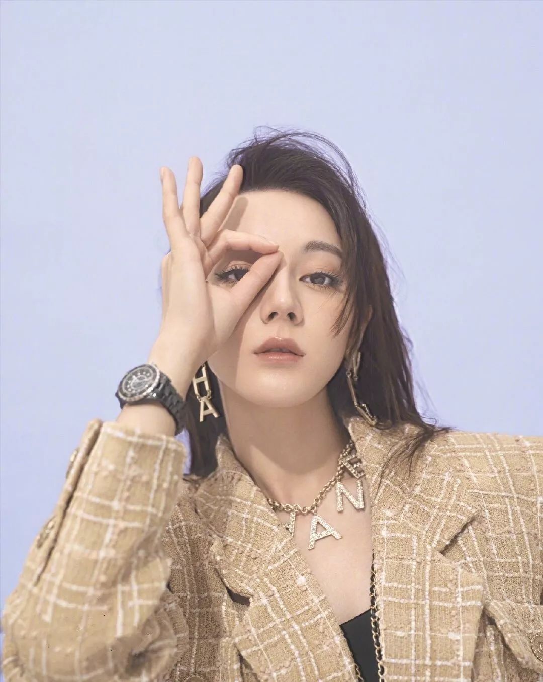 小香风如何穿更时髦,中长款黑色小香风怎么穿好看