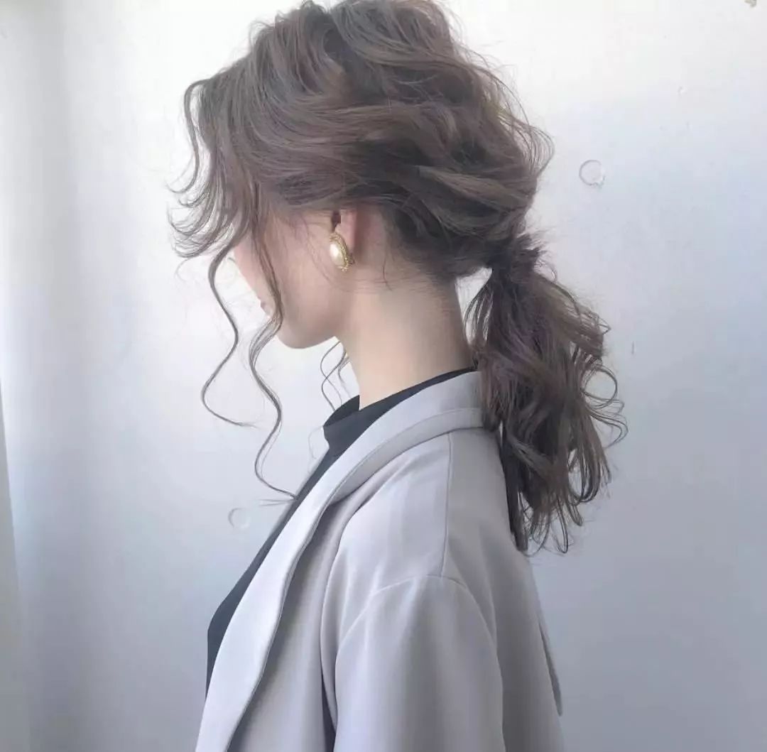 头大脸大适合什么发型短发,头小脸大适合什么发型男学生