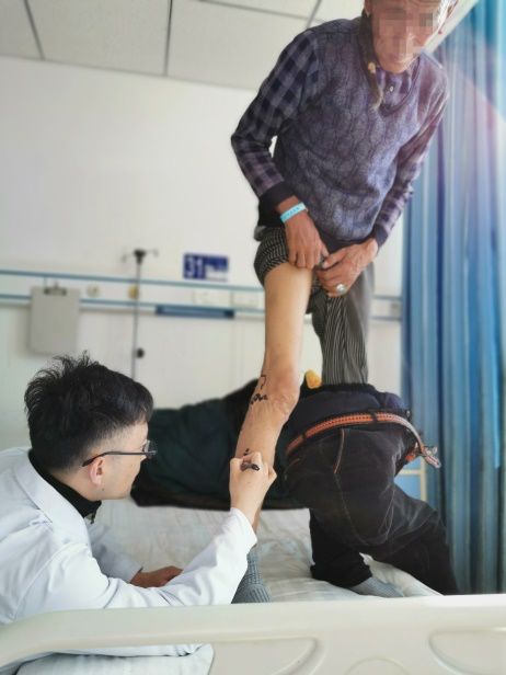 下肢静脉曲张外科手术,日喀则首例静脉曲张微创手术