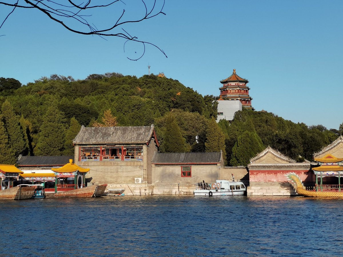 huaweimate30pro摄像头更换,huaweimate30pro后置摄像头不聚焦