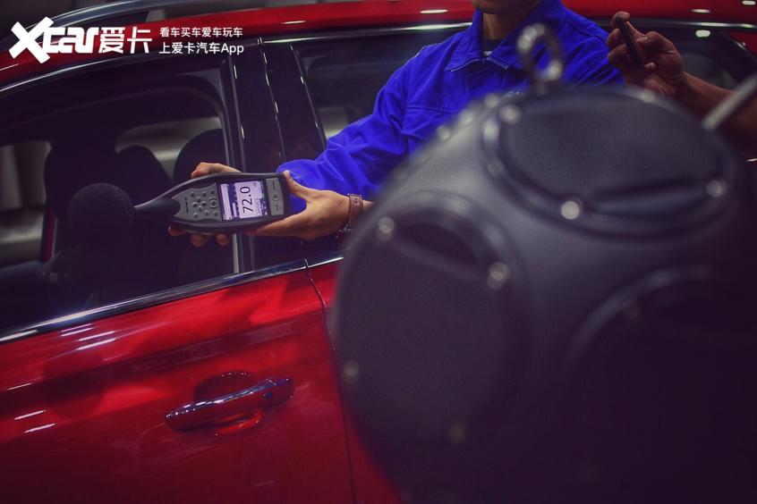 荣威rx5max女生,荣威rx5plus与荣威rx5max的区别