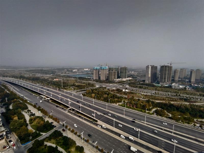 离开锤子老罗去哪里了,坚果pro3是罗永浩设计的吗