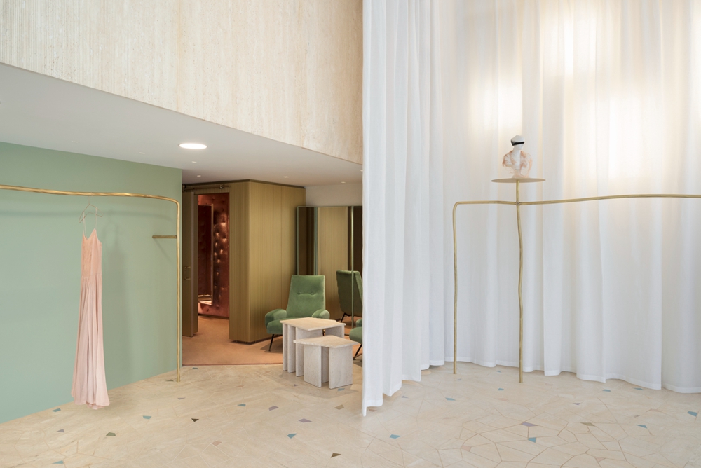 质量好有设计感的大品牌女装店铺,设计感强的小众女装品牌店