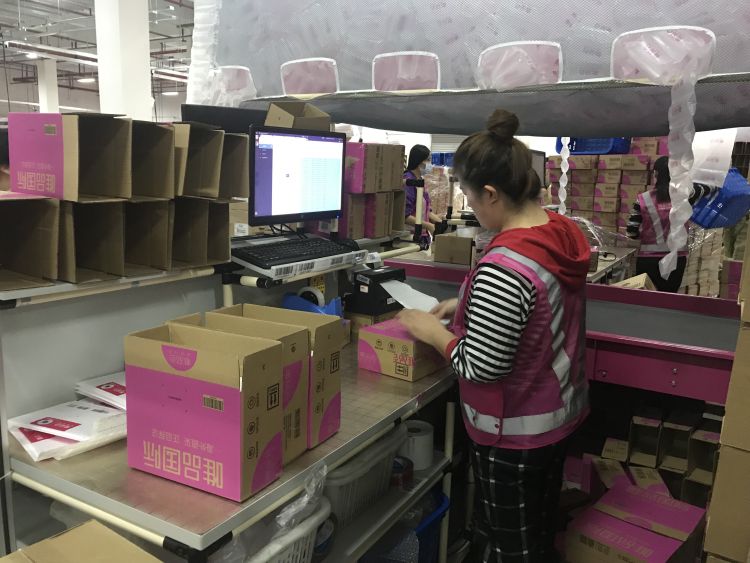 一线探访,一线观察直击现场