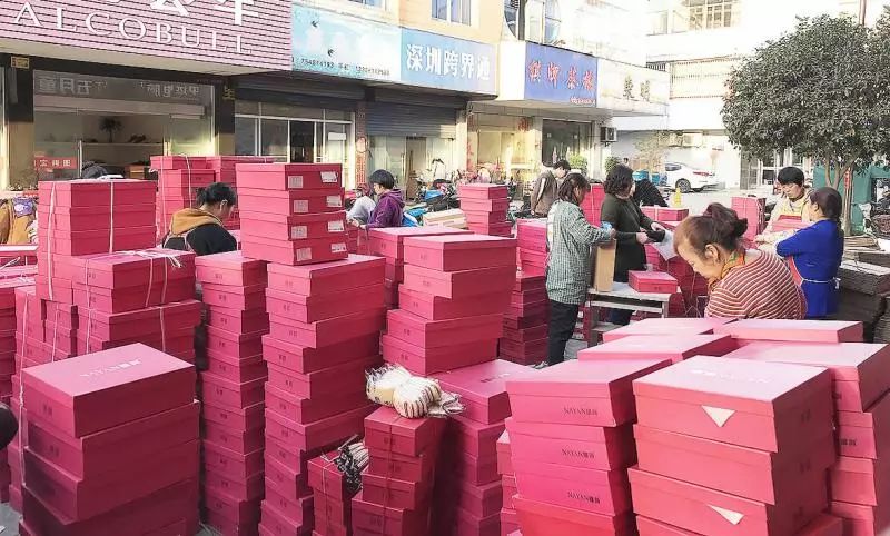 江都“双11”线上线下忙疯了！小纪这个淘宝村一天销售3个亿