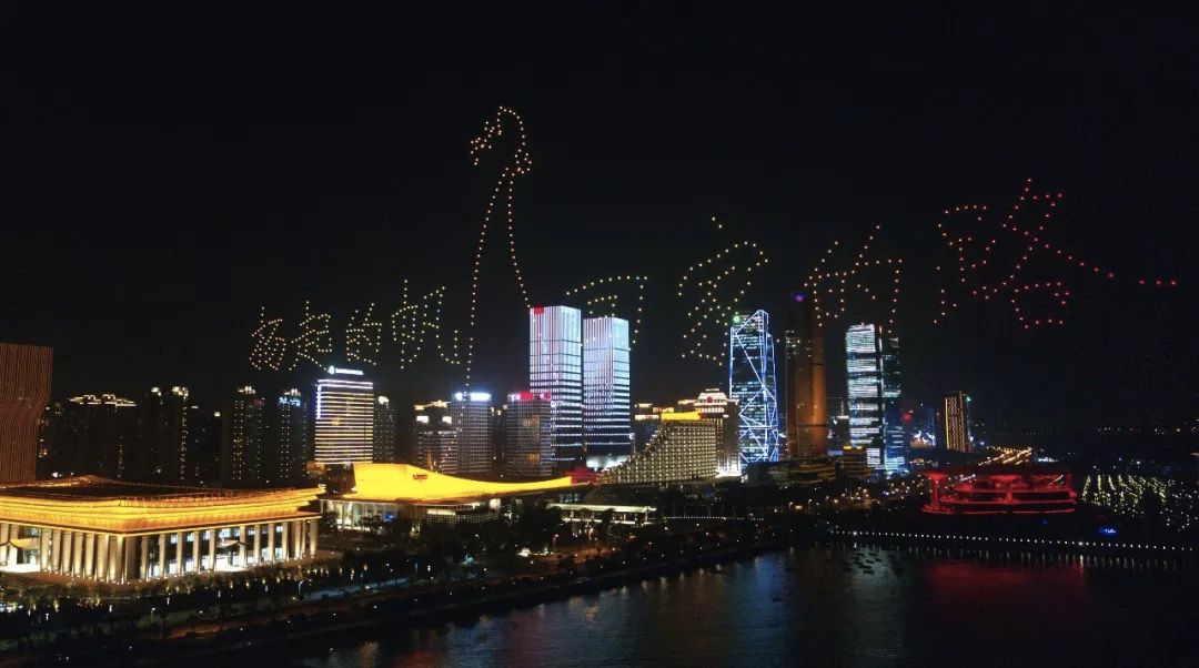 全国震撼无人机表演团队,世界最震撼的无人机表演排名