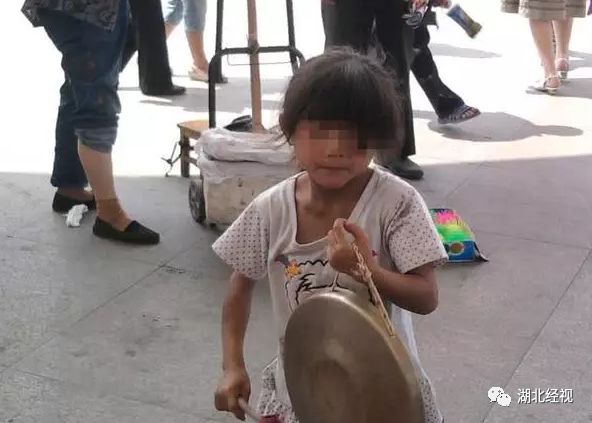 眼球被挖的人后续,眼球被挖了一个洞还能恢复吗