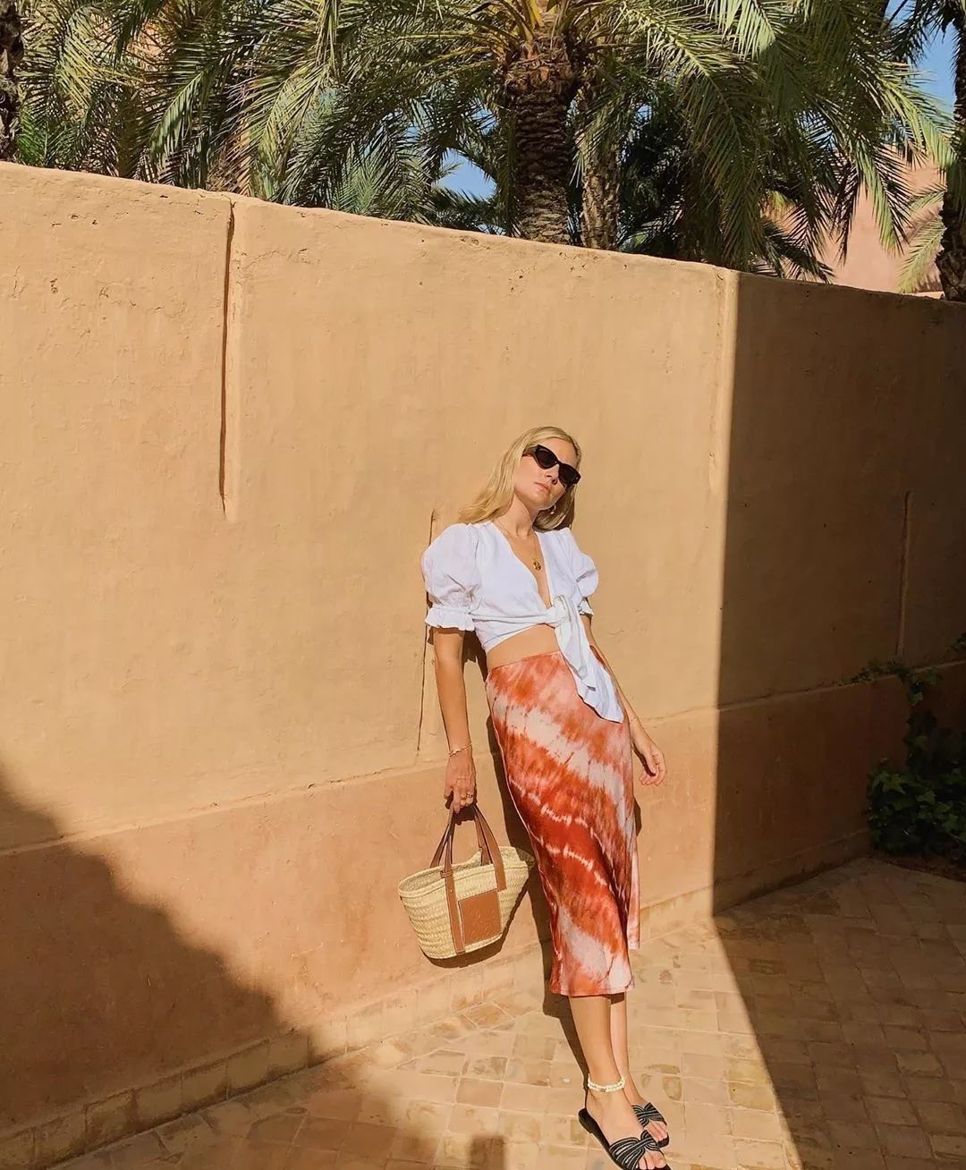 钟楚曦新中式穿搭同款,高级脸的钟楚曦独爱港风式穿搭