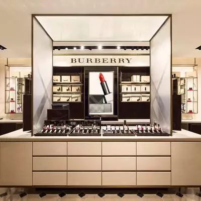 burberry合作的直播平台,burberry社交零售店