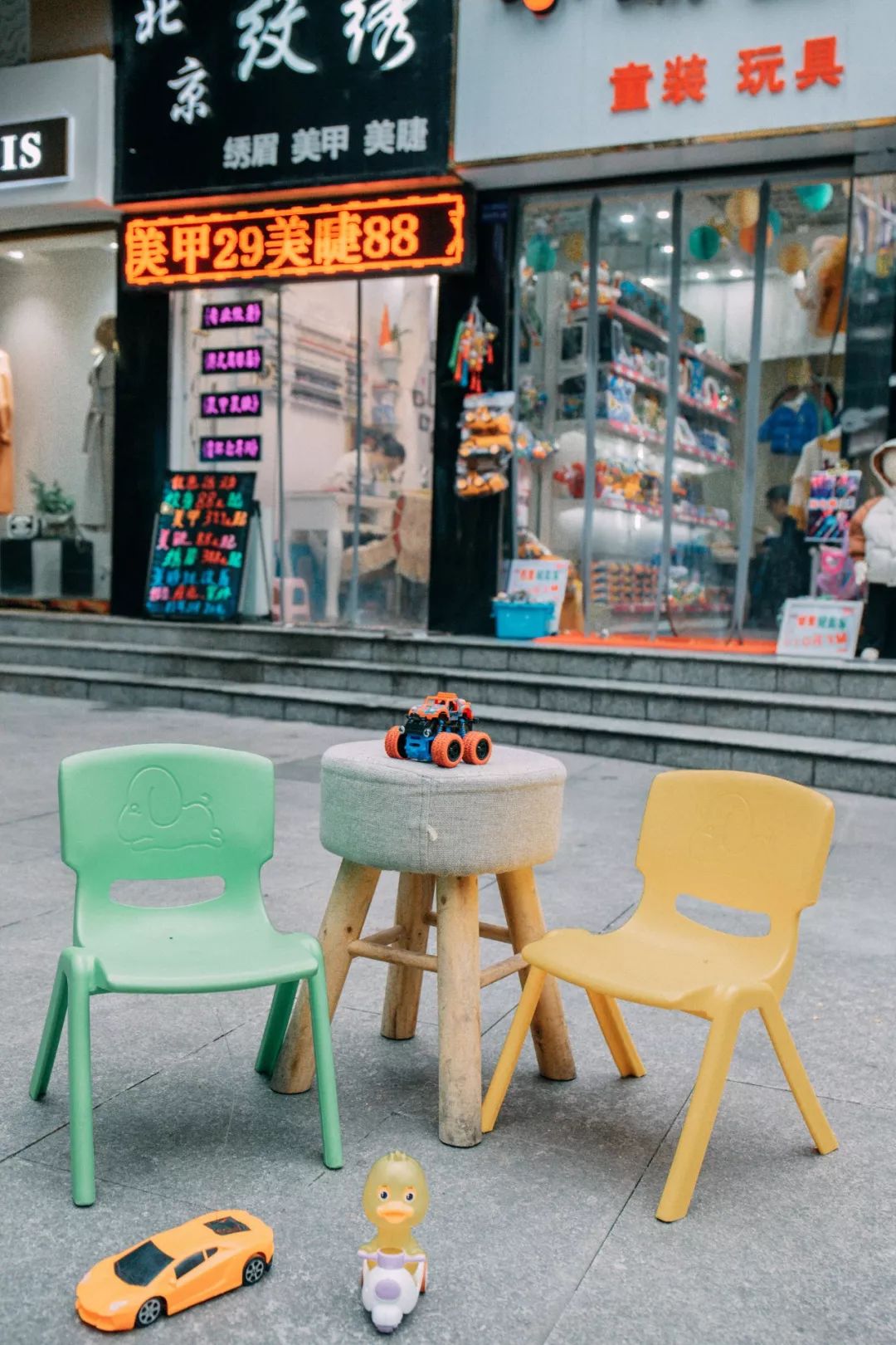 重庆地下商场建议去么,地下商场重庆