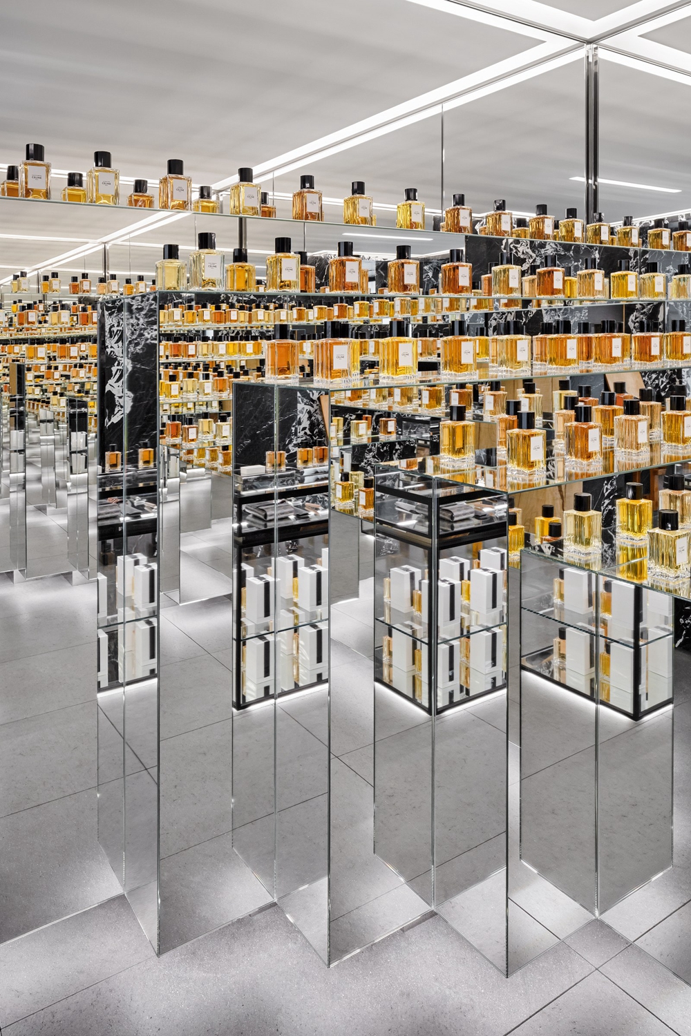 celine最好卖的香水,celine首店