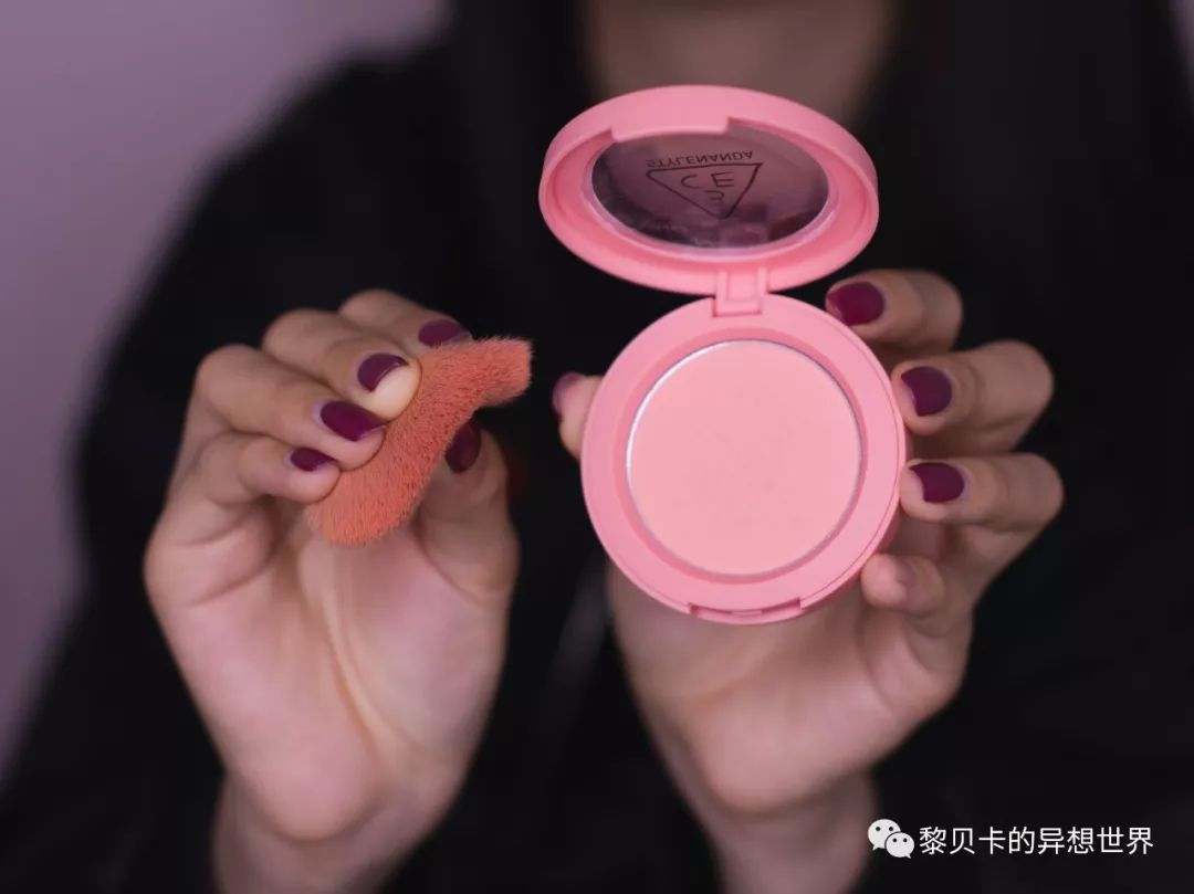 打破秋冬沉闷感单品,秋冬拒绝臃肿沉闷