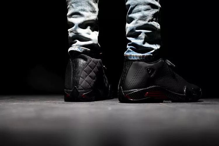 aj11黑红low2017发售,aj1mid万圣节黑红刺绣