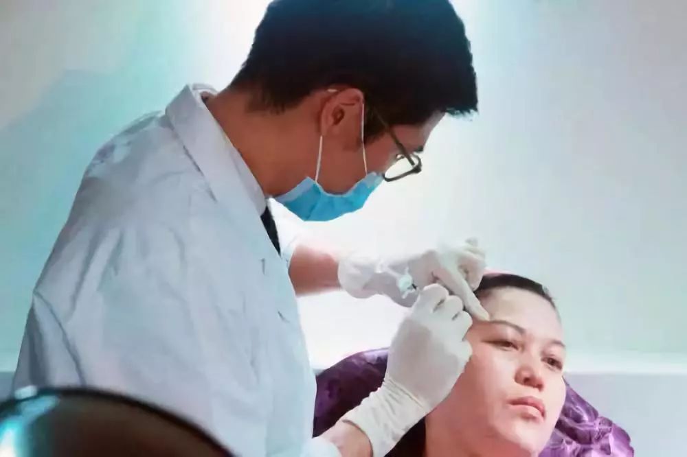 人民日报评医疗美容,医疗美容服务属于医疗服务吗