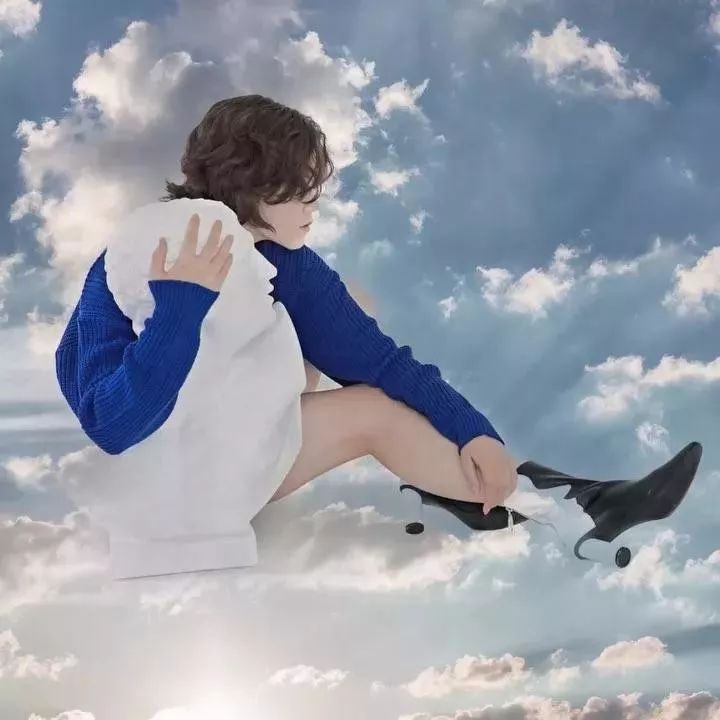 看中一个包包看了很久还是喜欢,看上了一款新款包包