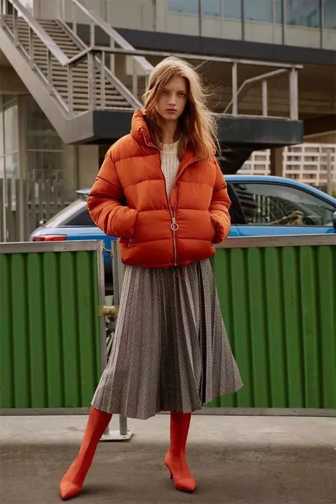 羽绒服4种穿搭技巧男,4种穿法红色大码羽绒服