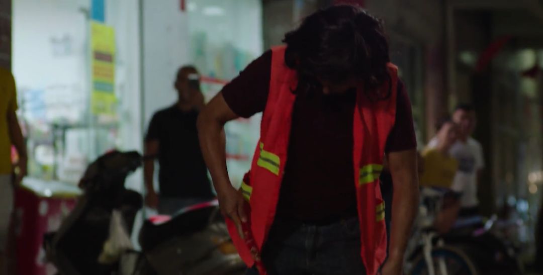 即使心脏做了两次支架手术，便衣警察颜海龙依然奋战在一线