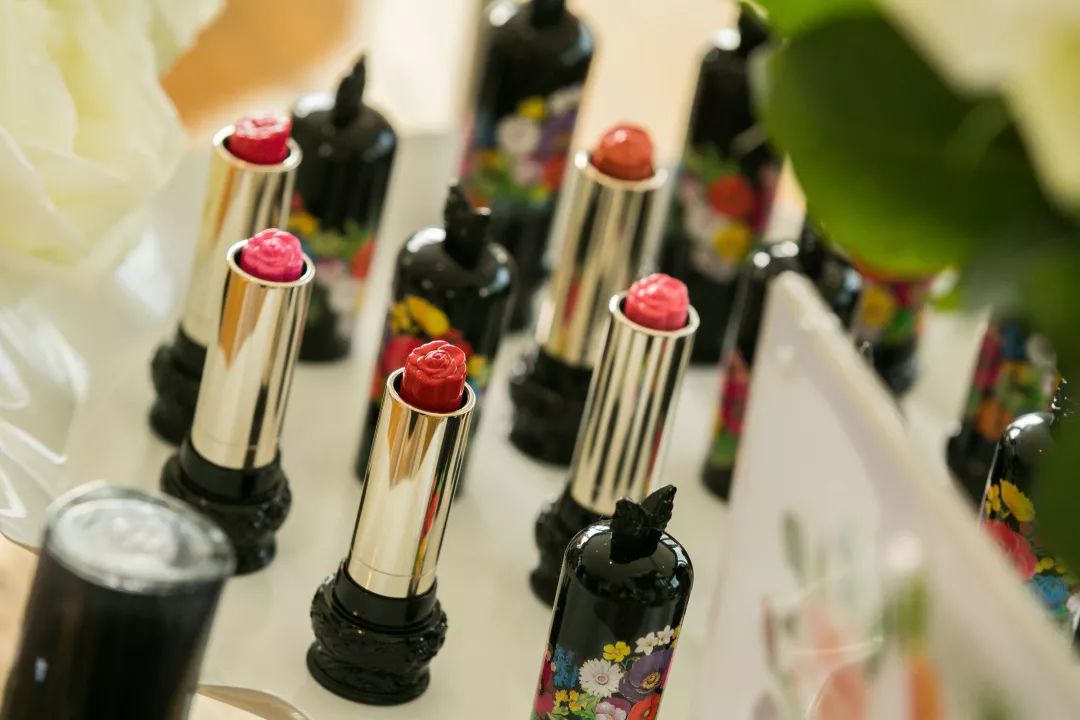 伊人美物分享会familyday，只为遇见更美好的你