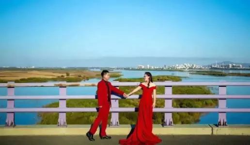 植保爱情故事:在田间地头约会无人机变红娘让他们喜结良缘