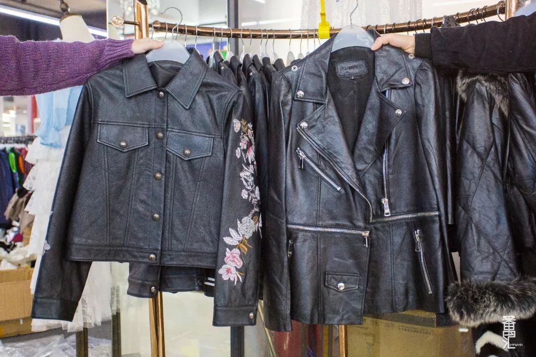 羽绒服工厂清仓100元150元,工厂羽绒服100元3-5件包邮到家