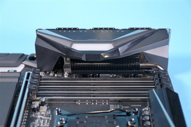 技嘉x299xaorusmaster开箱,技嘉AORUS主板怎么样