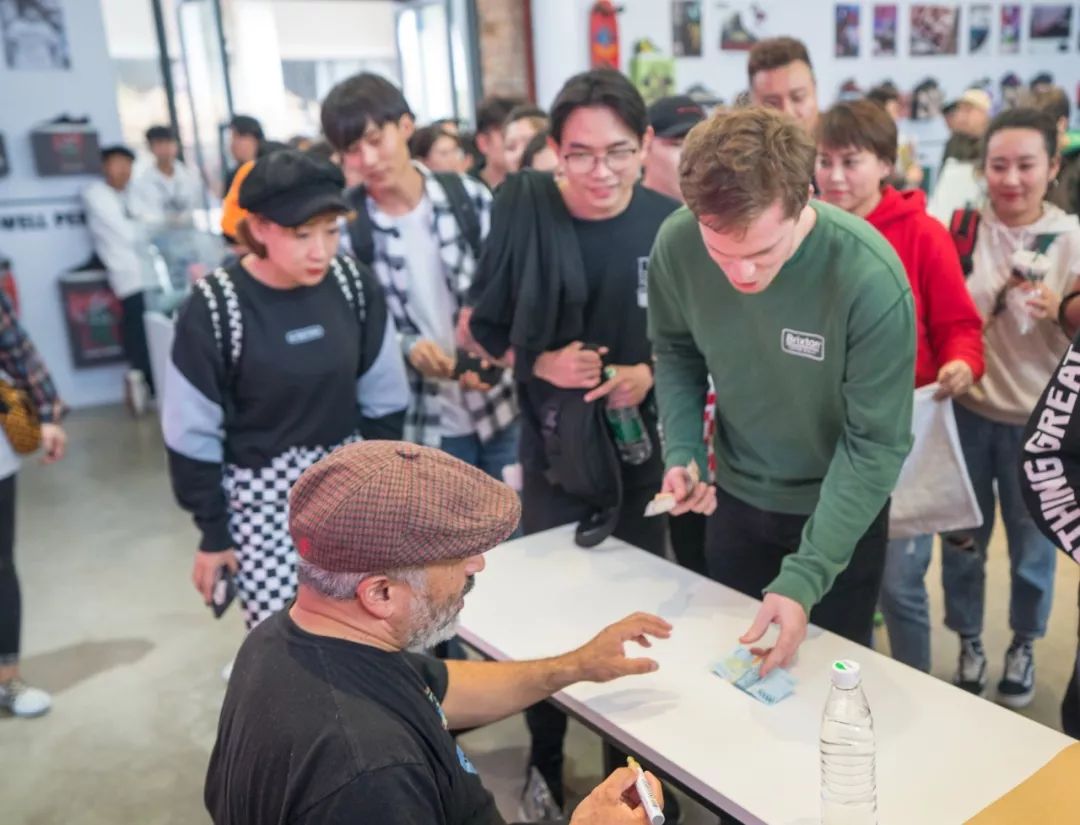 真·为滑板而生，传奇滑手SteveCaballero空降广州陪你重温与Vans经典的三十年