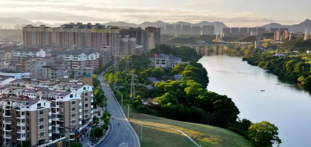 我国哪些产业存在产能过剩问题,中国有哪些产业产能过剩