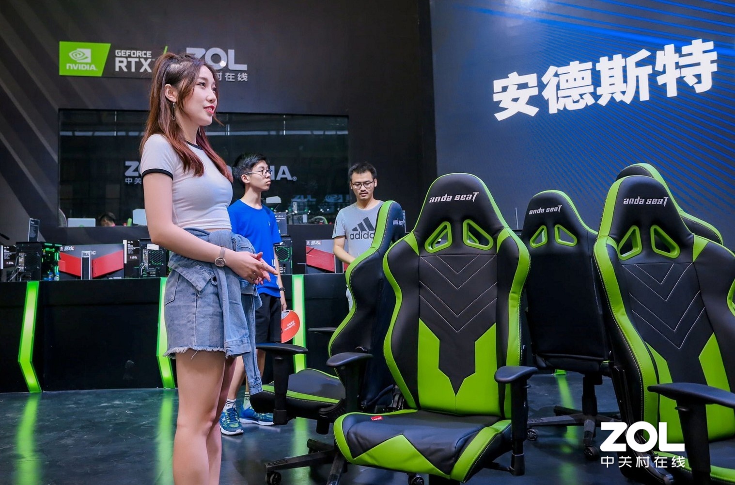 5大装备走向独立2019年电竞行业化驶入快车道