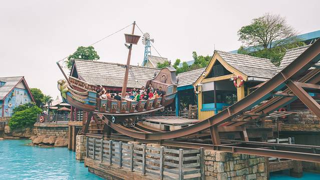 珠海长隆海洋王国海底夜宿,珠海长隆海洋王国鲸鲨馆海底区