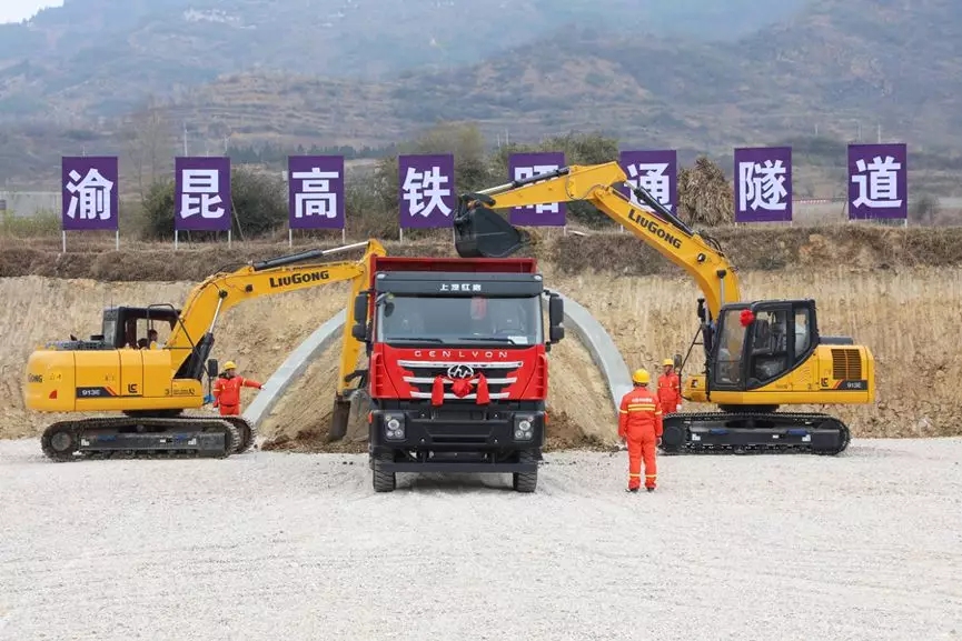 这是一张很大很大很大很大很大的网……