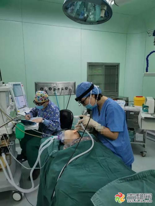 小孩耳朵塞进异物要怎么解决,儿童耳朵塞进了异物视频