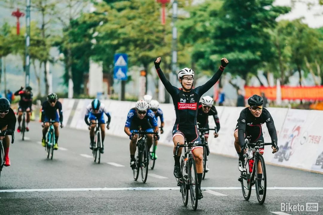 妈祖脚下冷雨战2019环大湾区自行车赛汕尾总决赛