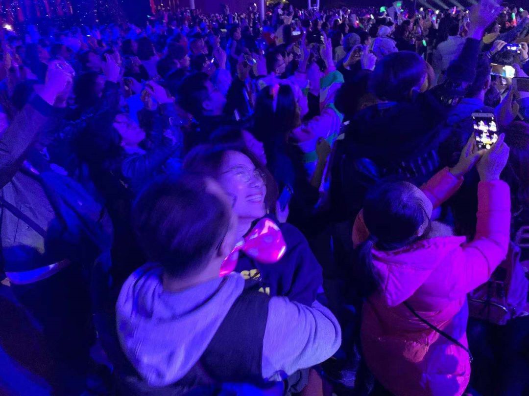 南宁无人机最新消息,广西南宁1000架无人机矩阵光影秀