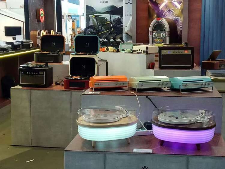 让黑胶音乐文化“飞入”寻常百姓家，访佳音王董事长王福