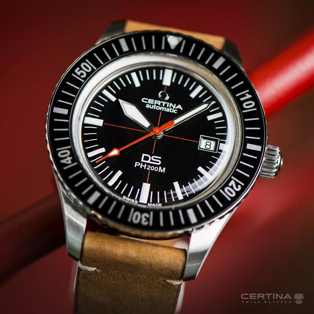 传统、颜值、价值，成就瑞表黑马股，雪铁纳神器——DS、大日历、长动力、防磁