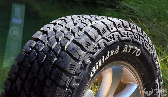 轮胎花纹判断图解,大花纹轮胎和小花纹轮胎哪个好
