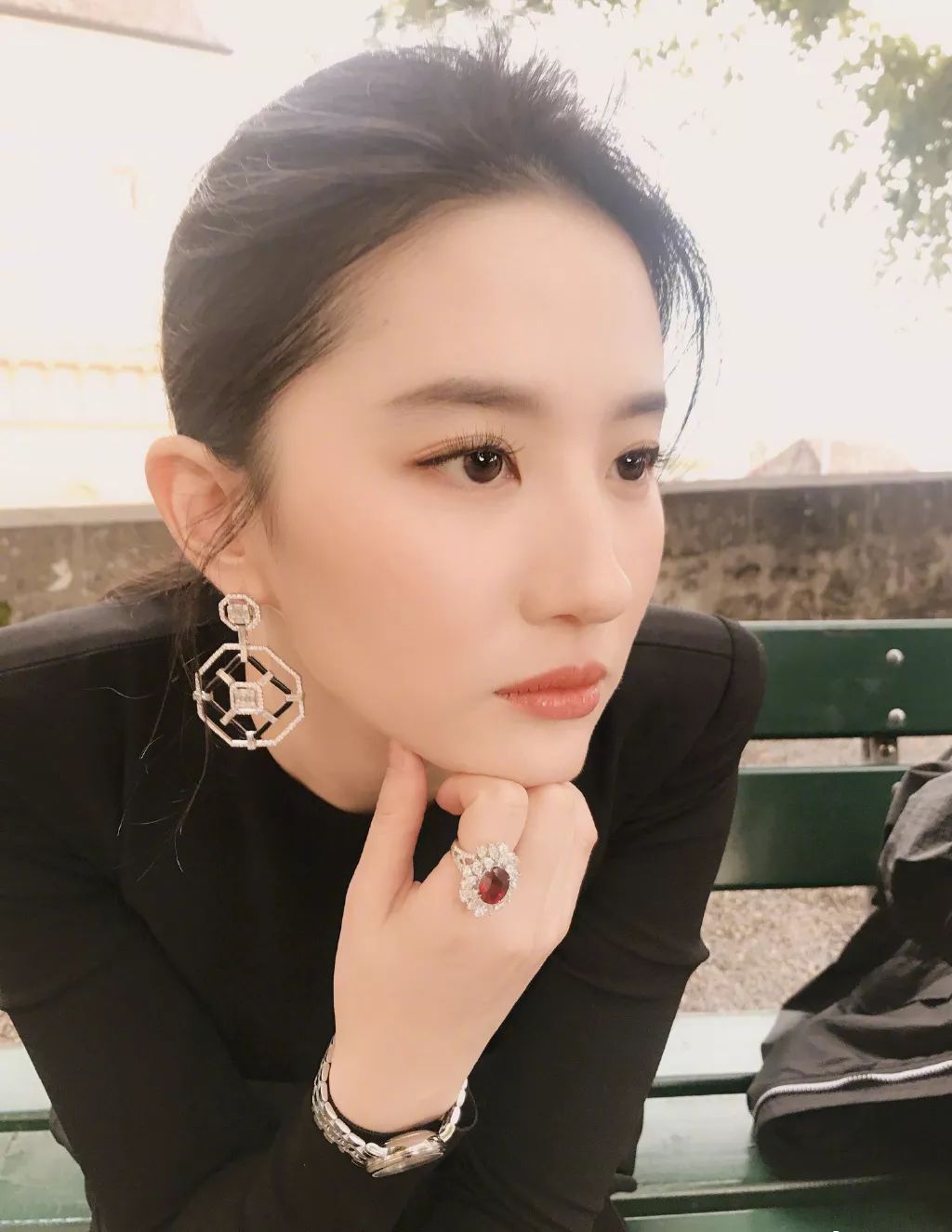 做完这个测试，我彩妆界泫雅的身份再也藏不住了