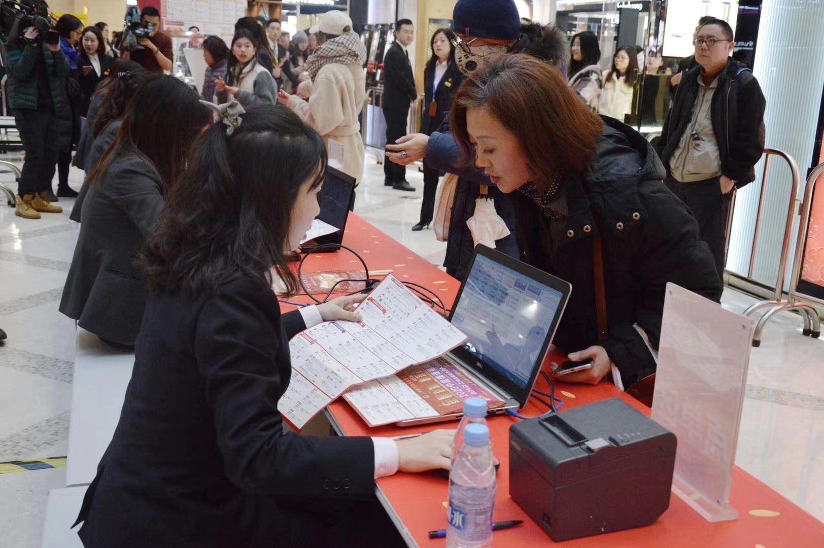 从2020个新春实物福袋的变与不变，看“上海购物”的“升级密码”