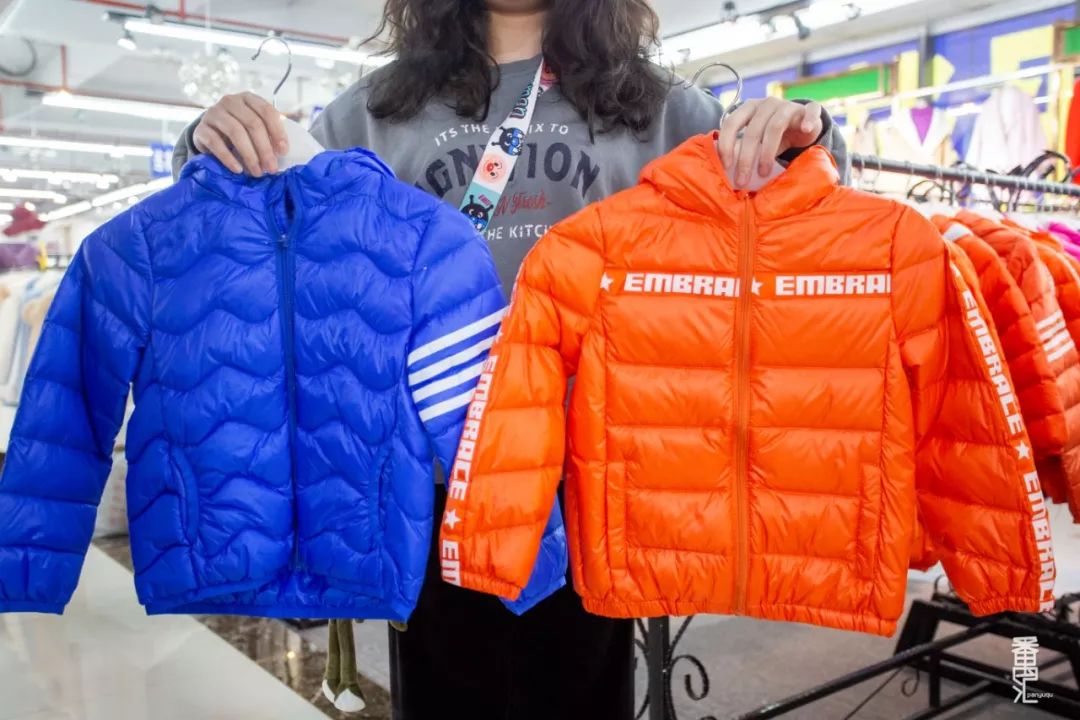 南村工厂特卖店,广州番禺南村特卖场服装