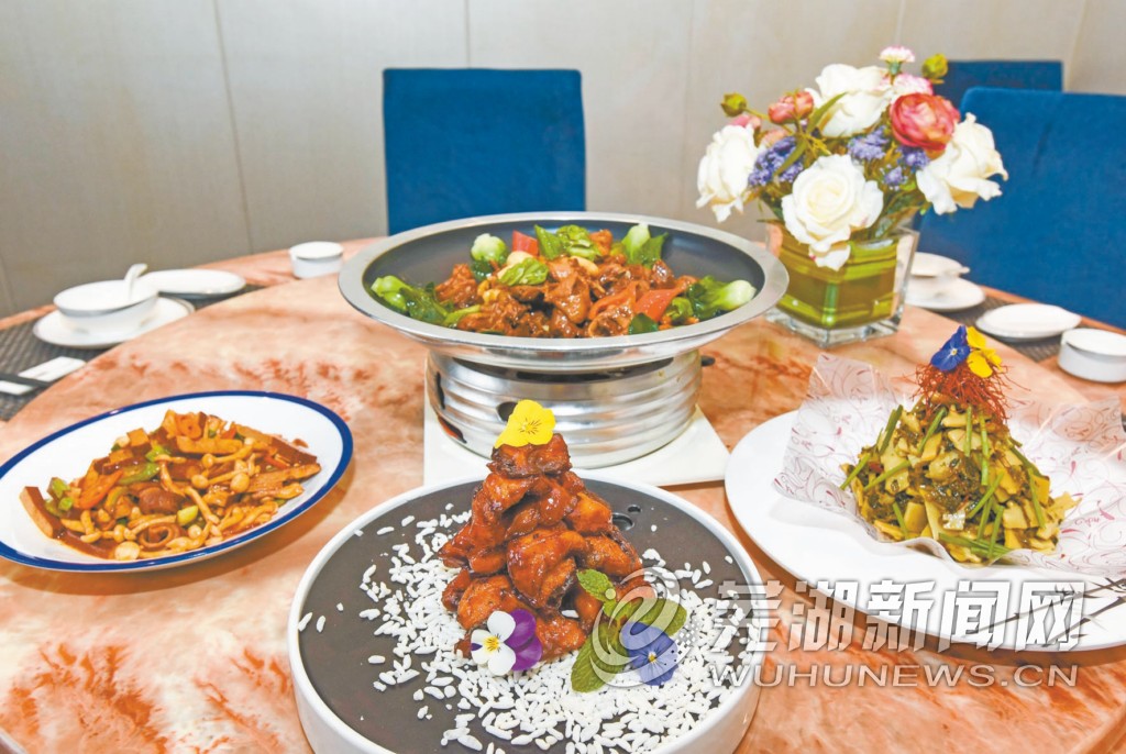 爱心年夜饭巨无霸,爱心大餐的视频