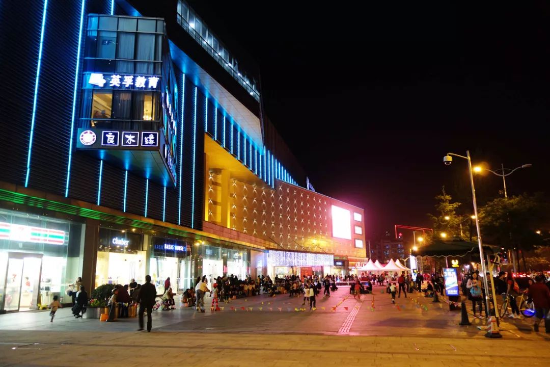 青羊晚上去哪耍,夜晚如何耍成都