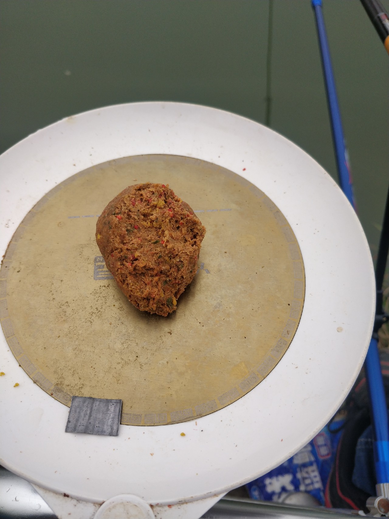 原来钓鲫鱼的诀窍在这里,春钓鲫鱼用什么饵料最好